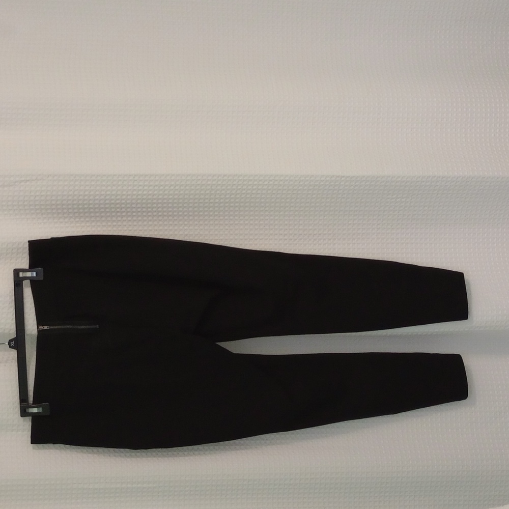 TIME and TRU - Black Stretchy Jegging - Size: XL (16 - 18) - Picture 6 of 8